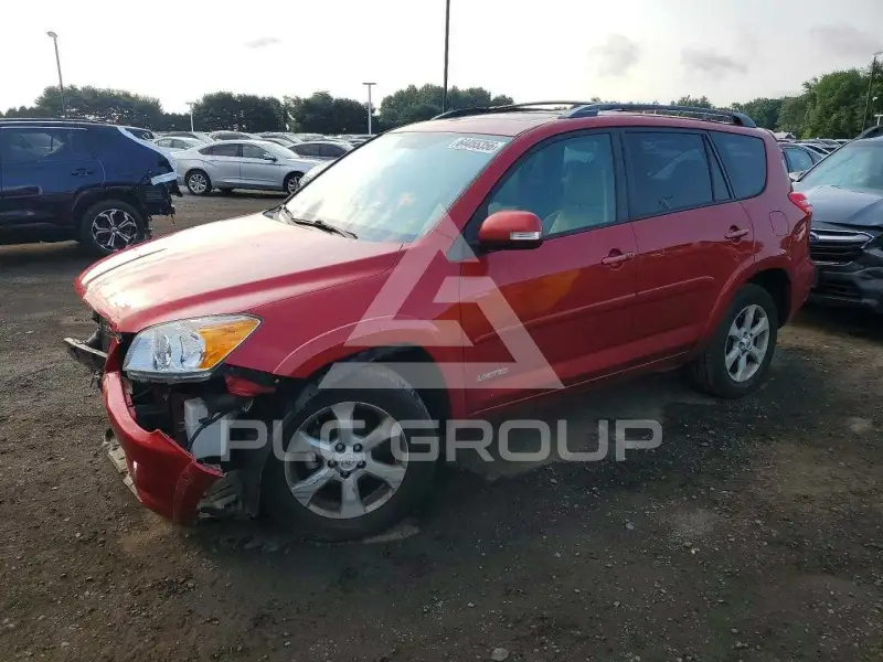 2012 Toyota RAV4 photo