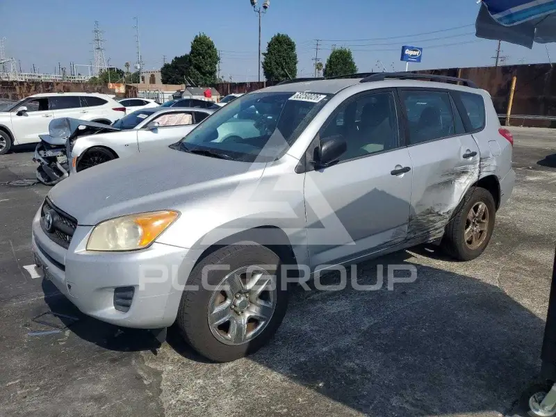 2012 Toyota RAV4 фото