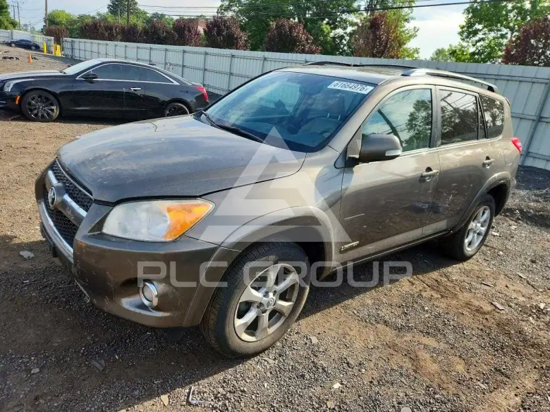 2012 Toyota RAV4 photo