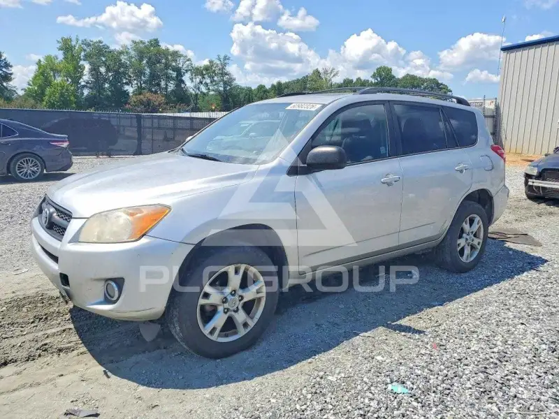 2012 Toyota RAV4 фото