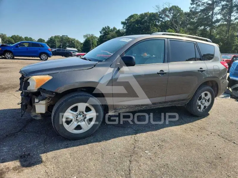 2012 Toyota RAV4 фото