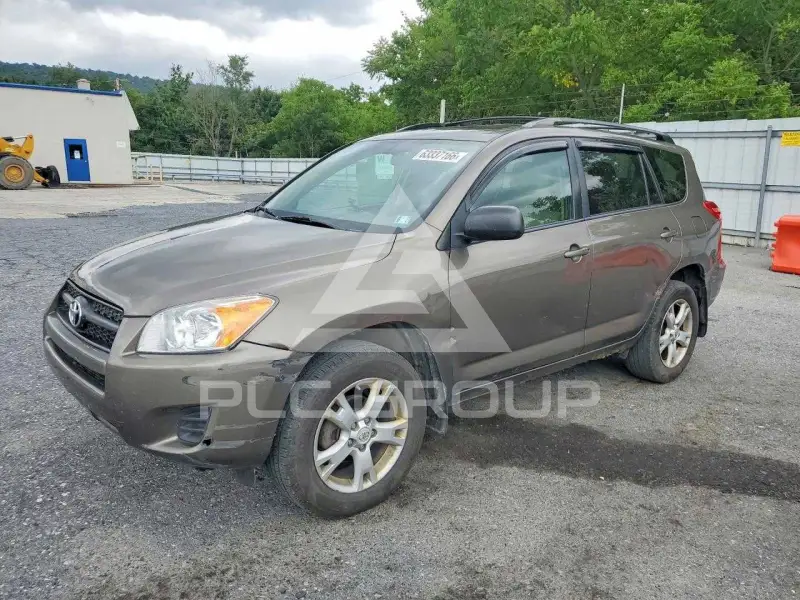 2012 Toyota RAV4 photo