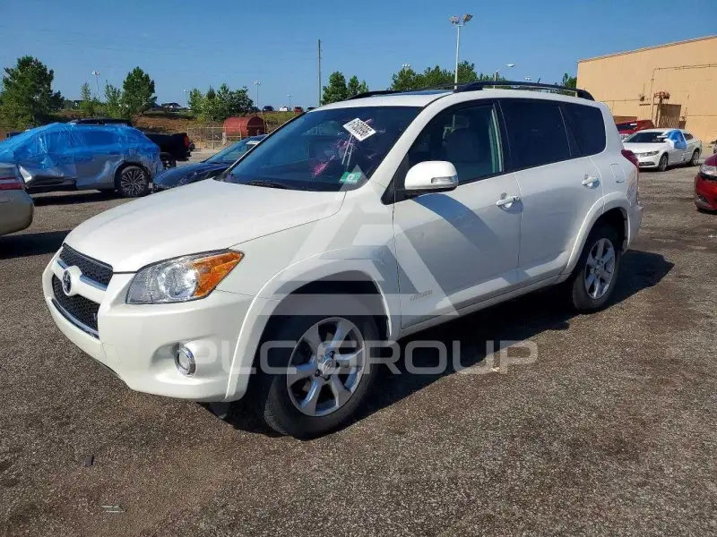 2012 Toyota RAV4 фото