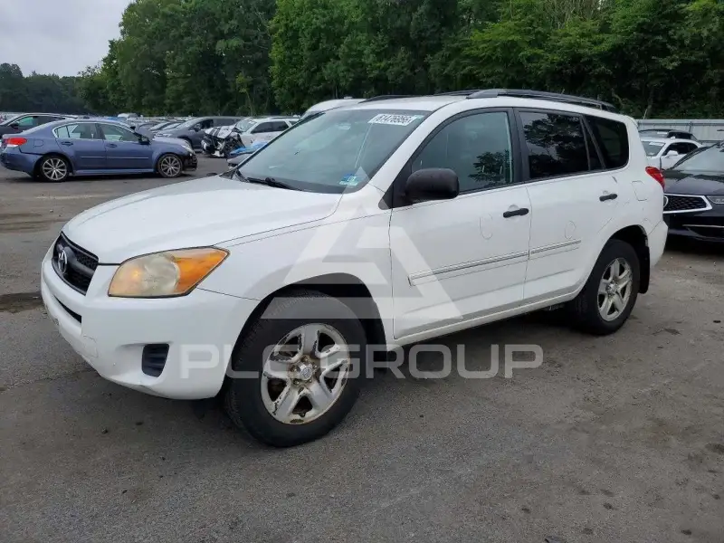 2012 Toyota RAV4 фото