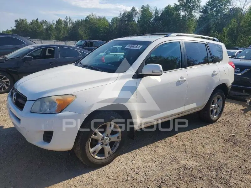 2012 Toyota RAV4 фото