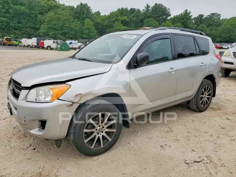 2012 Toyota RAV4 фото