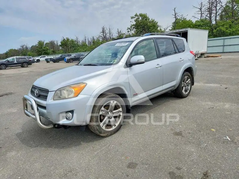 2012 Toyota RAV4 фото
