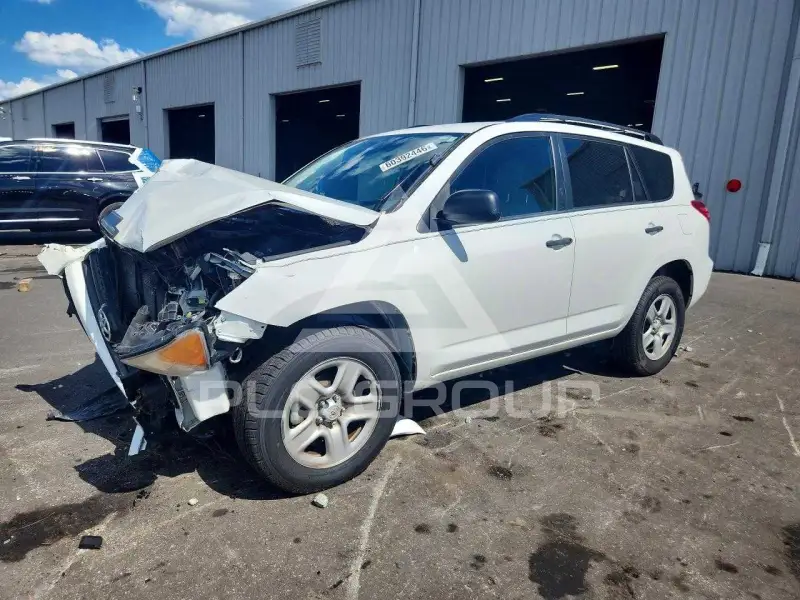 2012 Toyota RAV4 photo