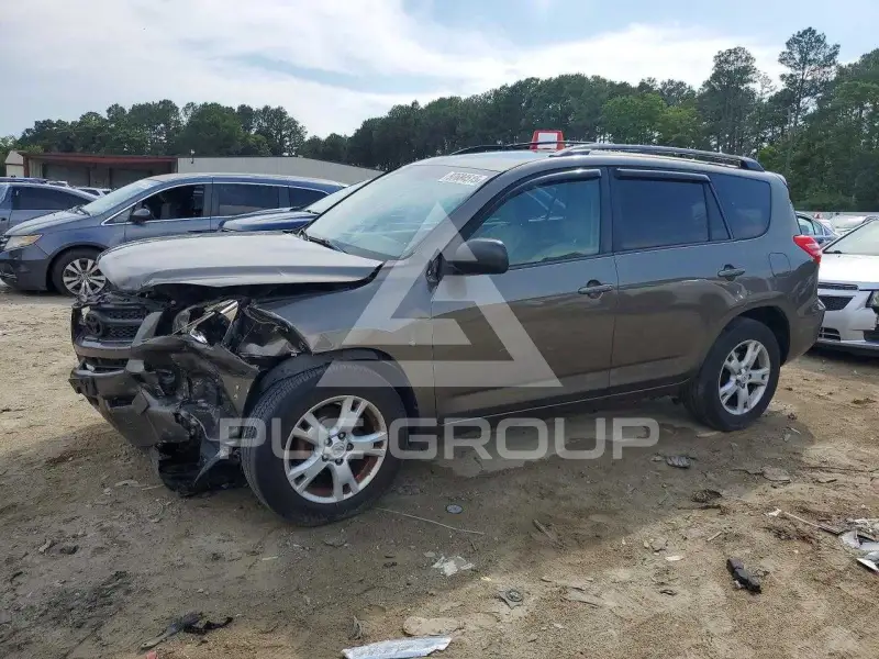 2012 Toyota RAV4 фото