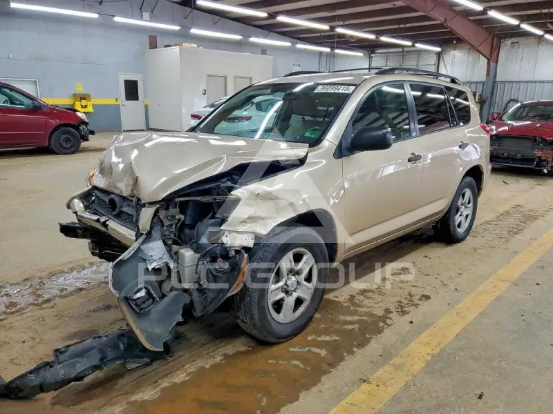2012 Toyota RAV4 фото
