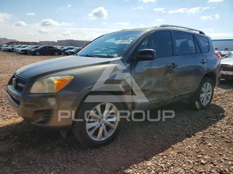 2012 Toyota RAV4 фото