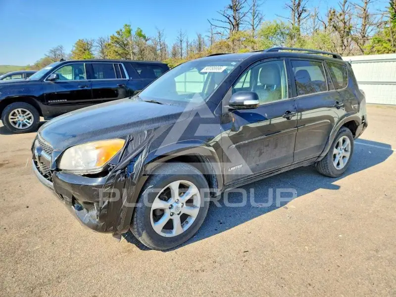 2012 Toyota RAV4 photo