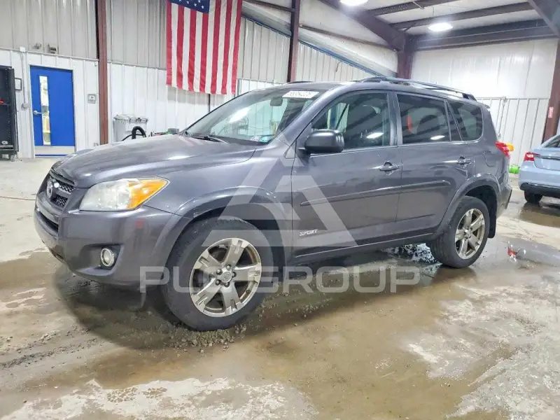 2012 Toyota RAV4 фото