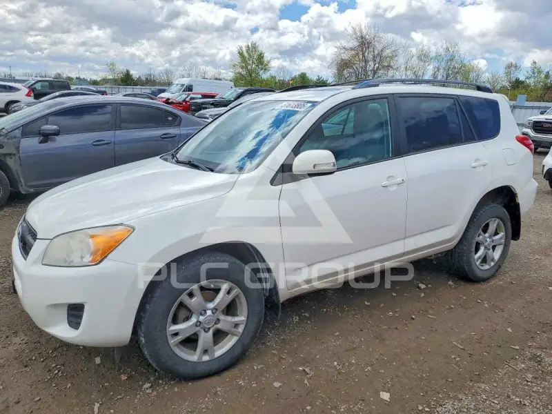 2012 Toyota RAV4 photo