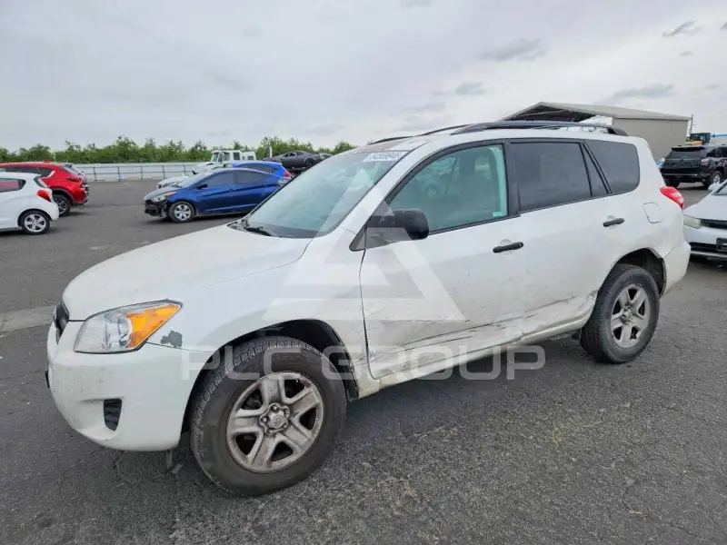 2012 Toyota RAV4 фото