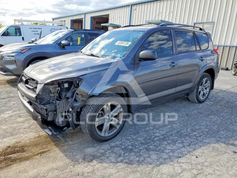 2012 Toyota RAV4 фото