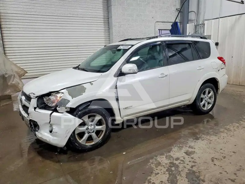 2012 Toyota RAV4 фото