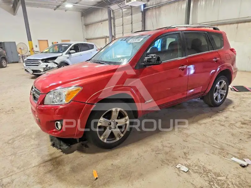2012 Toyota RAV4 photo