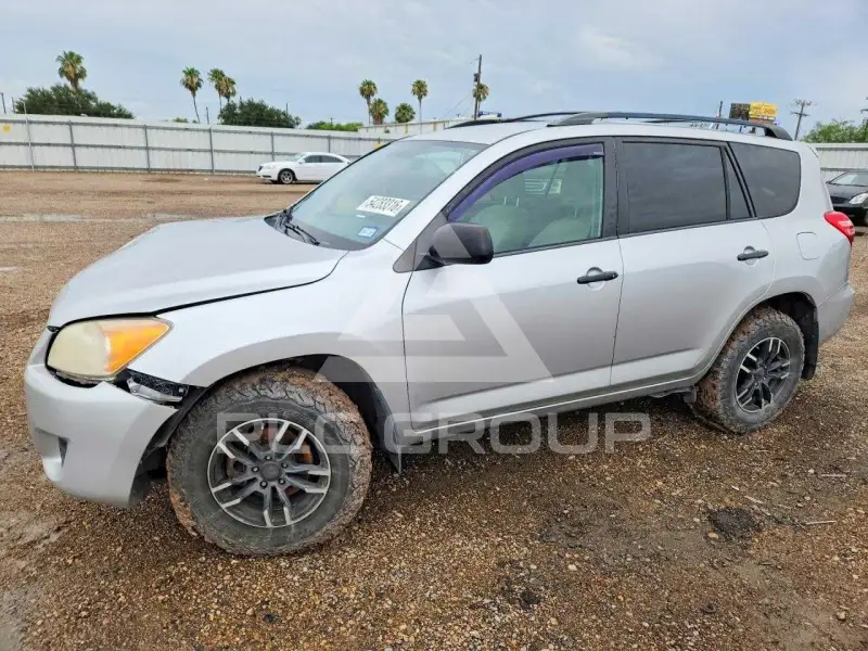 2012 Toyota RAV4 photo