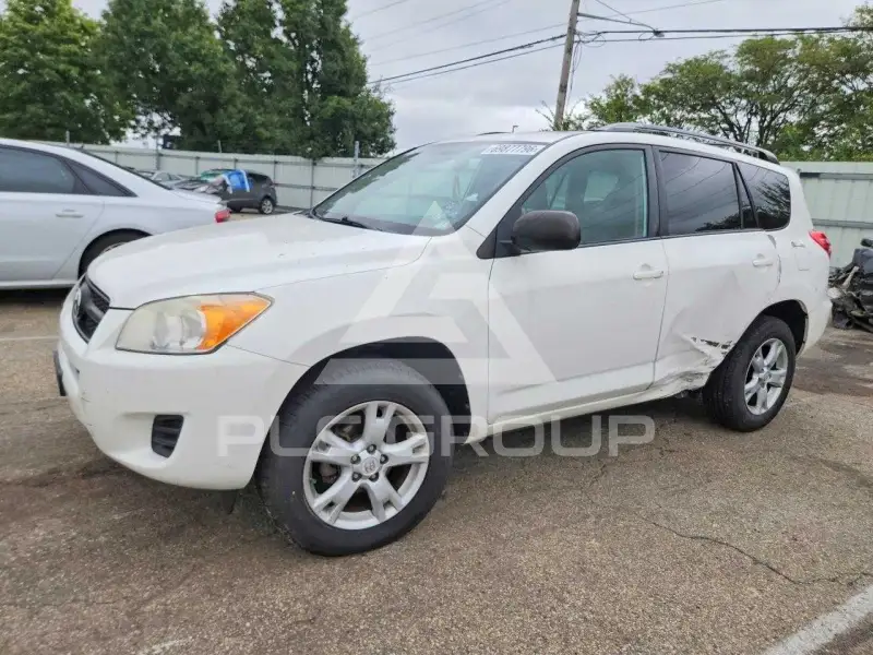 2012 Toyota RAV4 photo