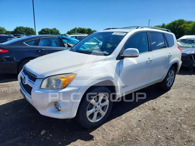2012 Toyota RAV4 photo