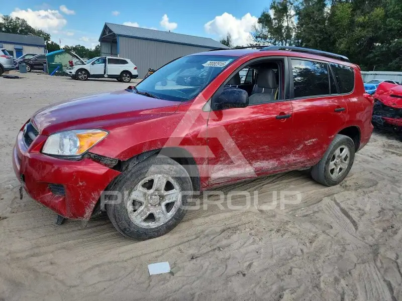 2012 Toyota RAV4 фото