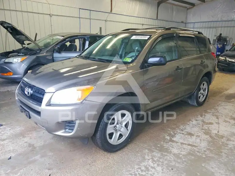 2012 Toyota RAV4 фото