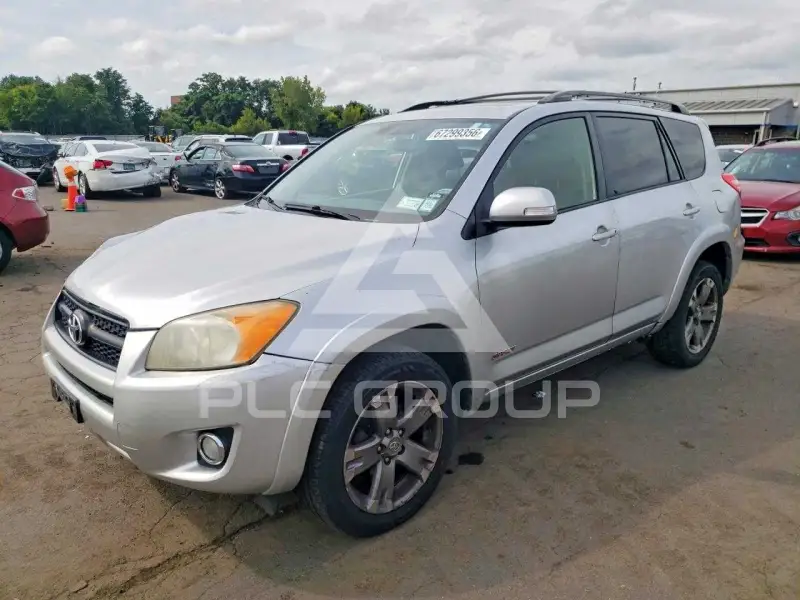 2012 Toyota RAV4 фото