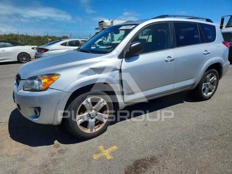 2012 Toyota RAV4 фото