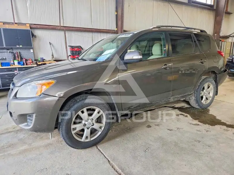 2012 Toyota RAV4 фото