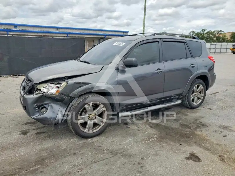 2012 Toyota RAV4 фото