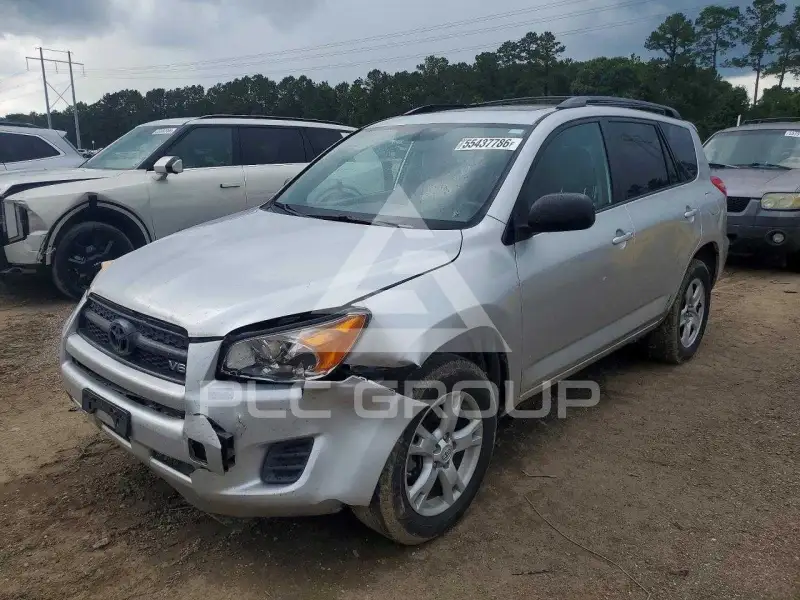 2012 Toyota RAV4 фото
