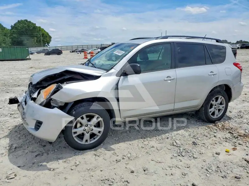 2012 Toyota RAV4 photo