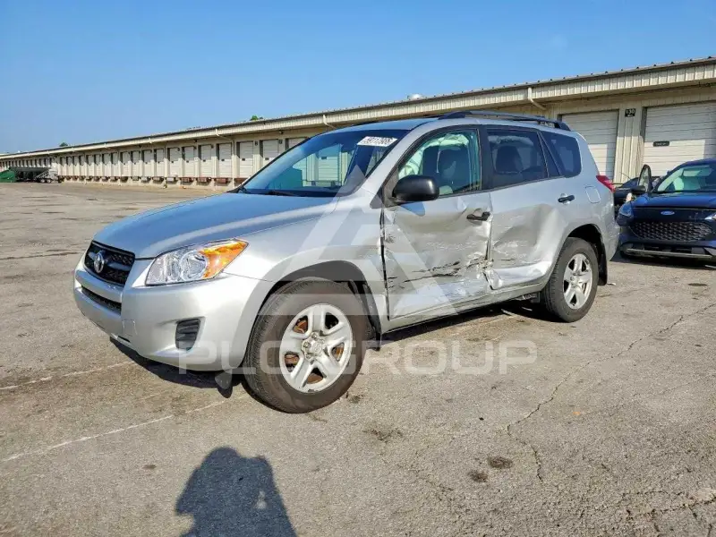 2012 Toyota RAV4 фото