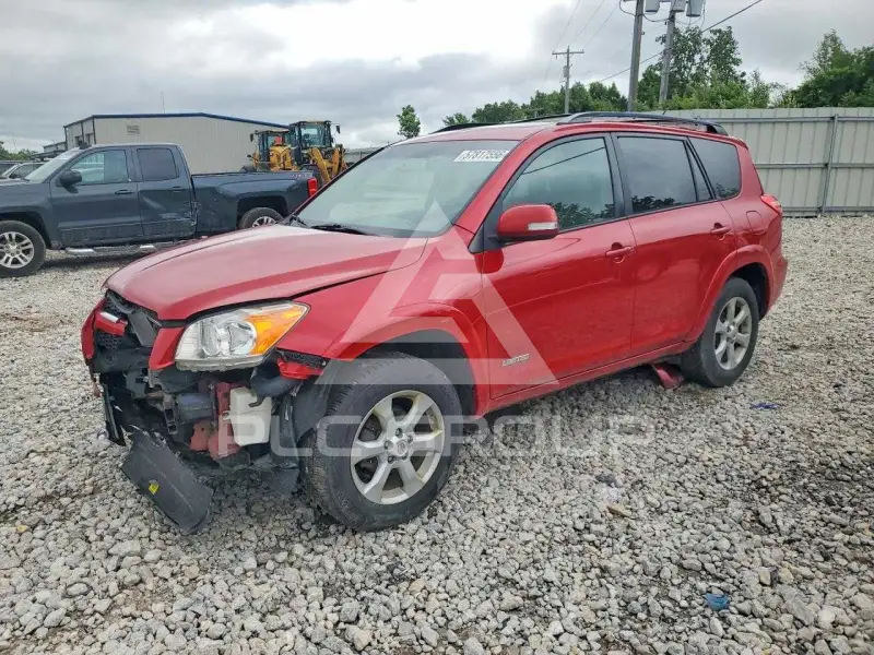 2012 Toyota RAV4 photo