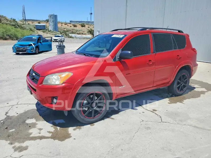 2012 Toyota RAV4 фото