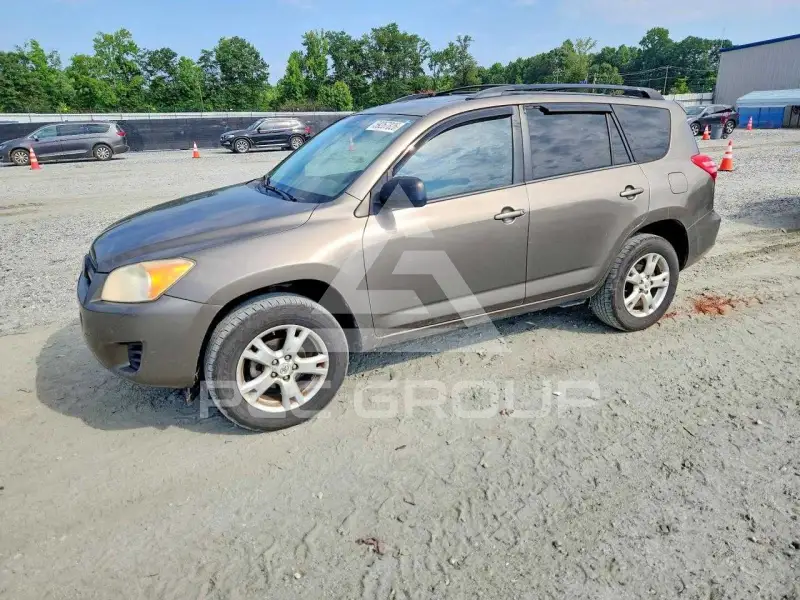 2012 Toyota RAV4 фото