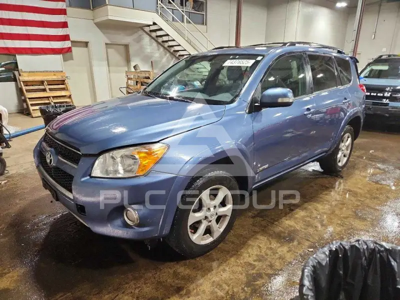 2012 Toyota RAV4 фото