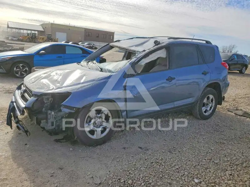 2012 Toyota RAV4 photo