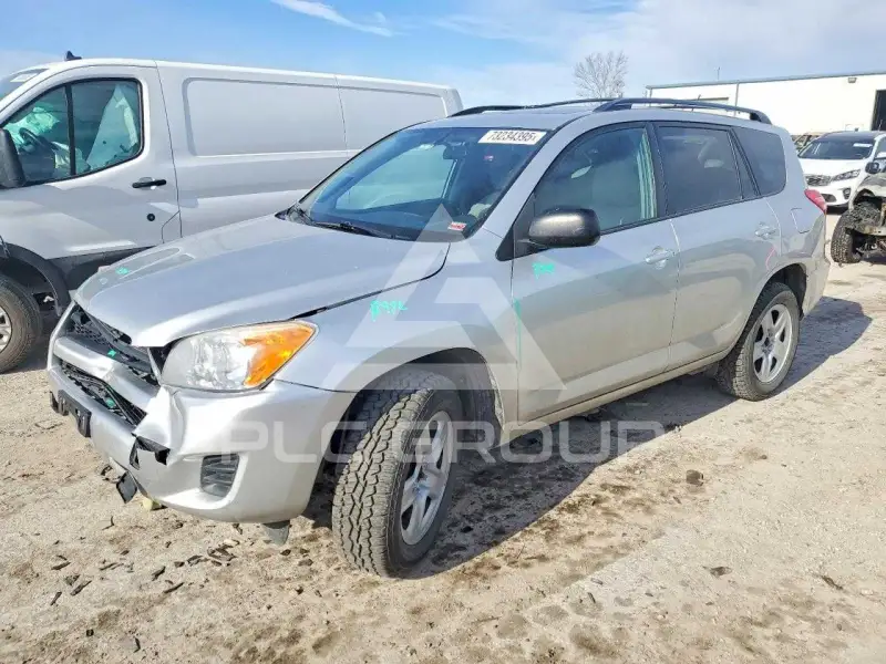2012 Toyota RAV4 фото