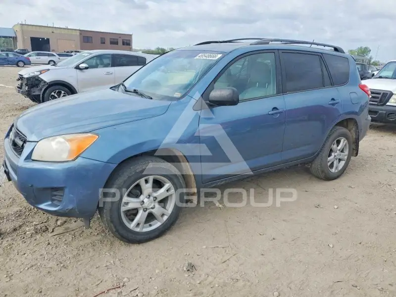 2012 Toyota RAV4 фото