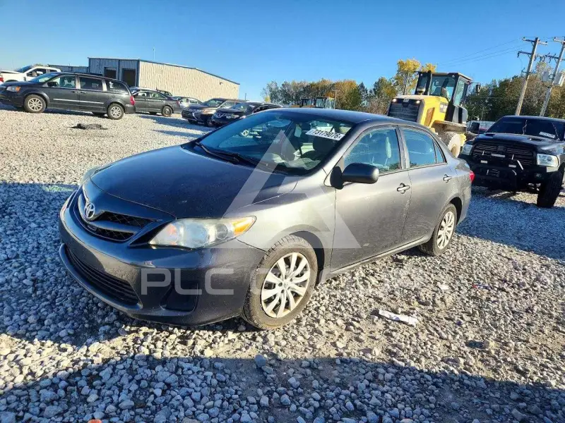2012 Toyota COROLLA фото