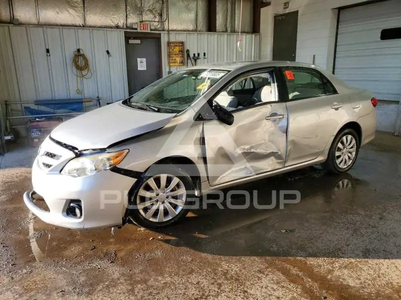 2012 Toyota COROLLA фото