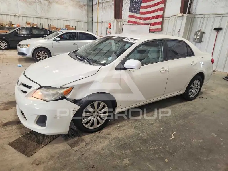 2012 Toyota COROLLA фото