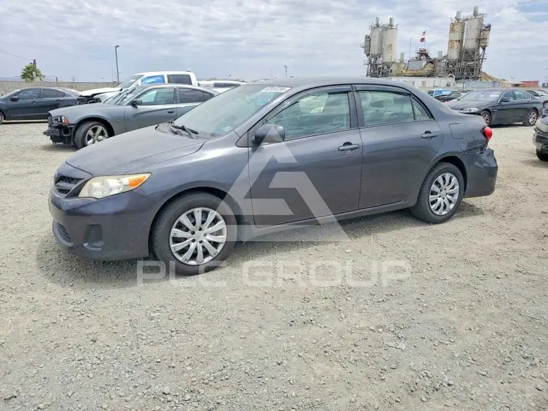 2012 Toyota COROLLA фото