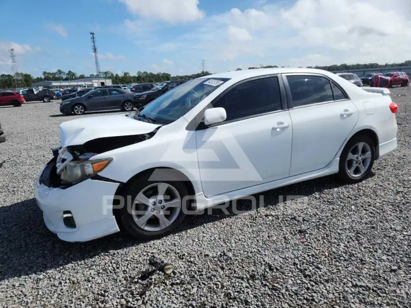 2012 Toyota COROLLA фото