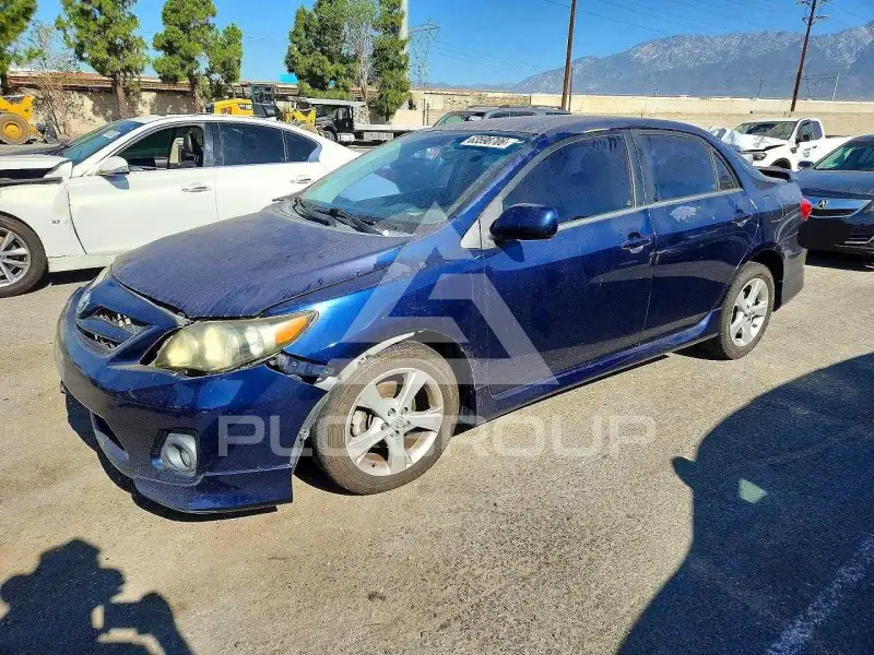 2012 Toyota COROLLA фото