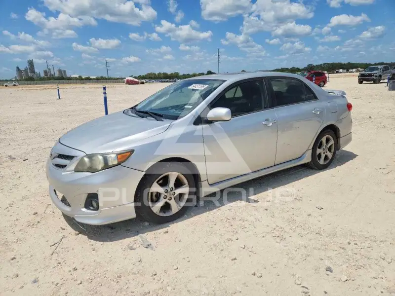 2012 Toyota COROLLA фото