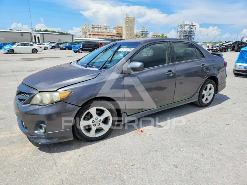 2012 Toyota COROLLA фото