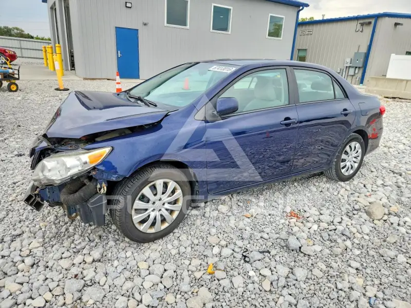 2012 Toyota COROLLA фото